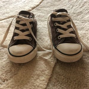 Brown size 8 all star converse